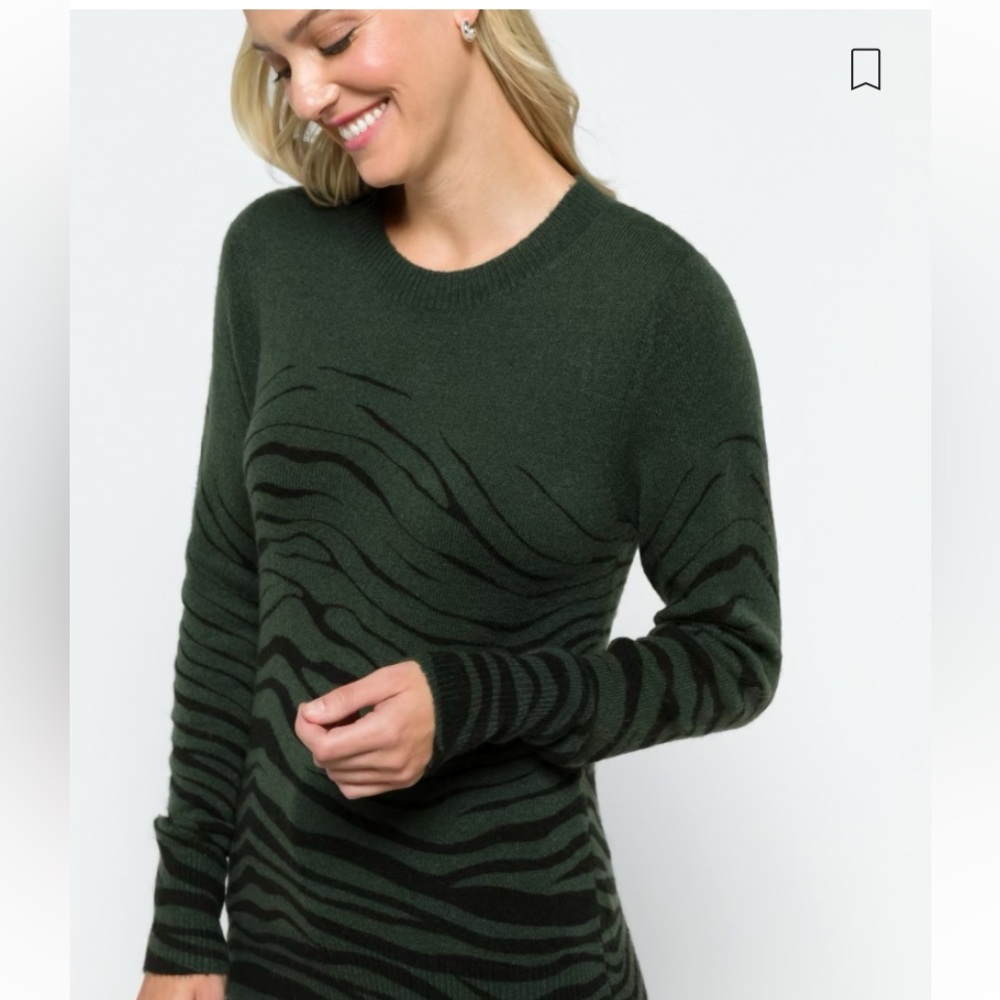 Olive Zebra Print Long Sleeved Pullover Sweater, Large